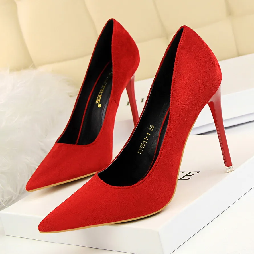 Pointed suede high heels - Red