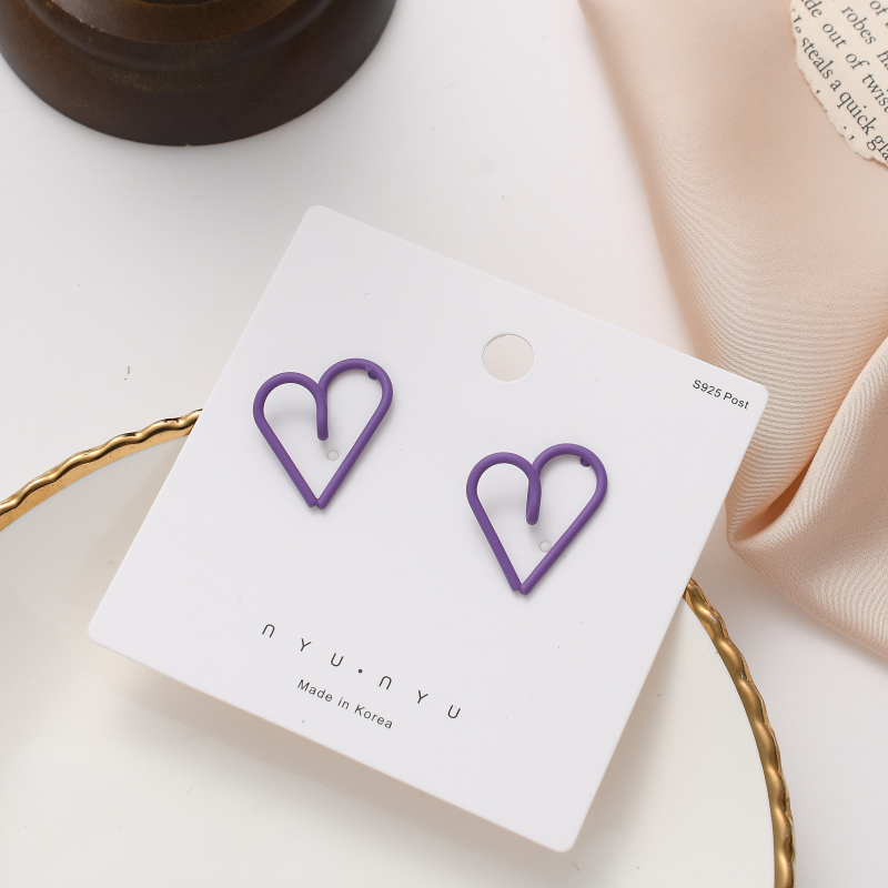 Purple Heart-shaped Stud Earrings