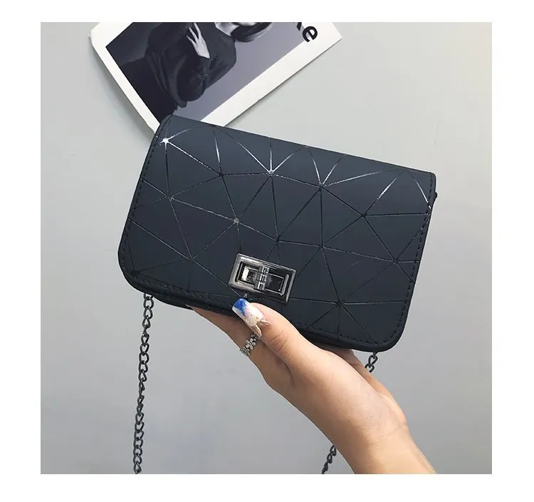 Chain crossbody bag - Black