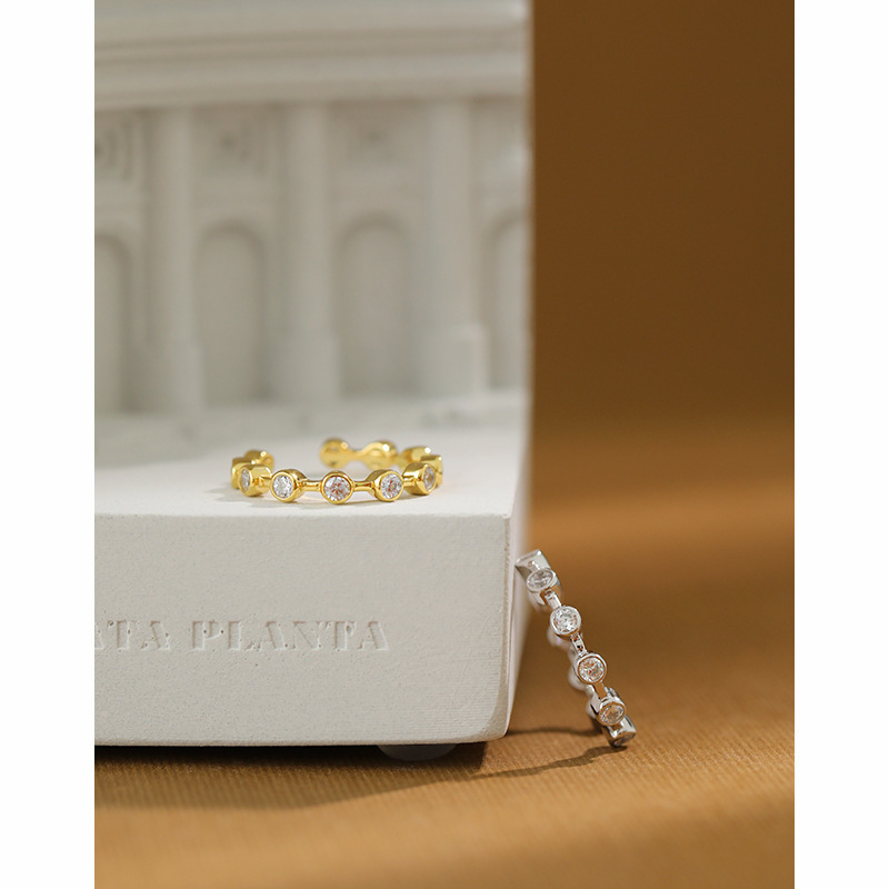 Gold-plated simple silver ring