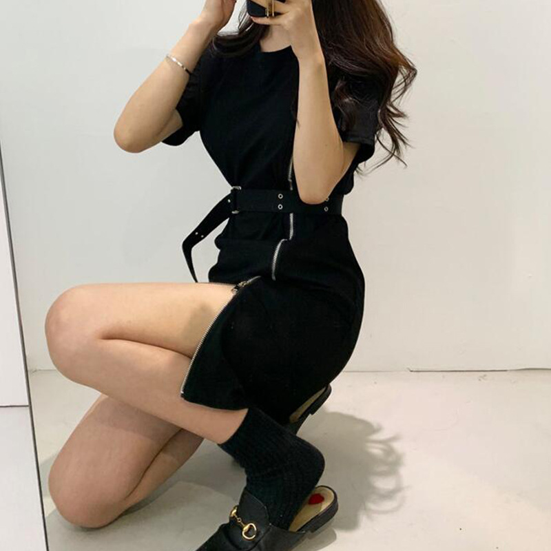 Design T-shirt skirt with zipper