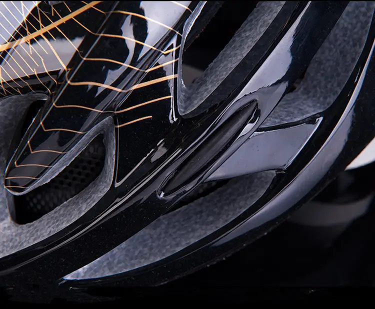 Bicycle helmet mountain bike