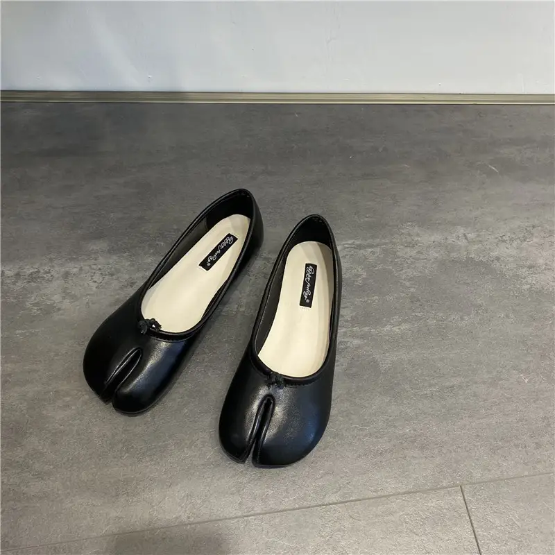 New Fashion Donkey Hoof Shaped Shoes