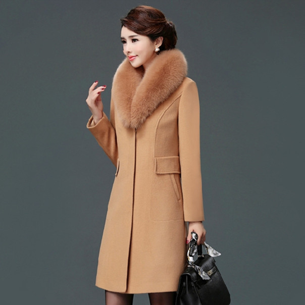 High quality fur collared women's wool coat
