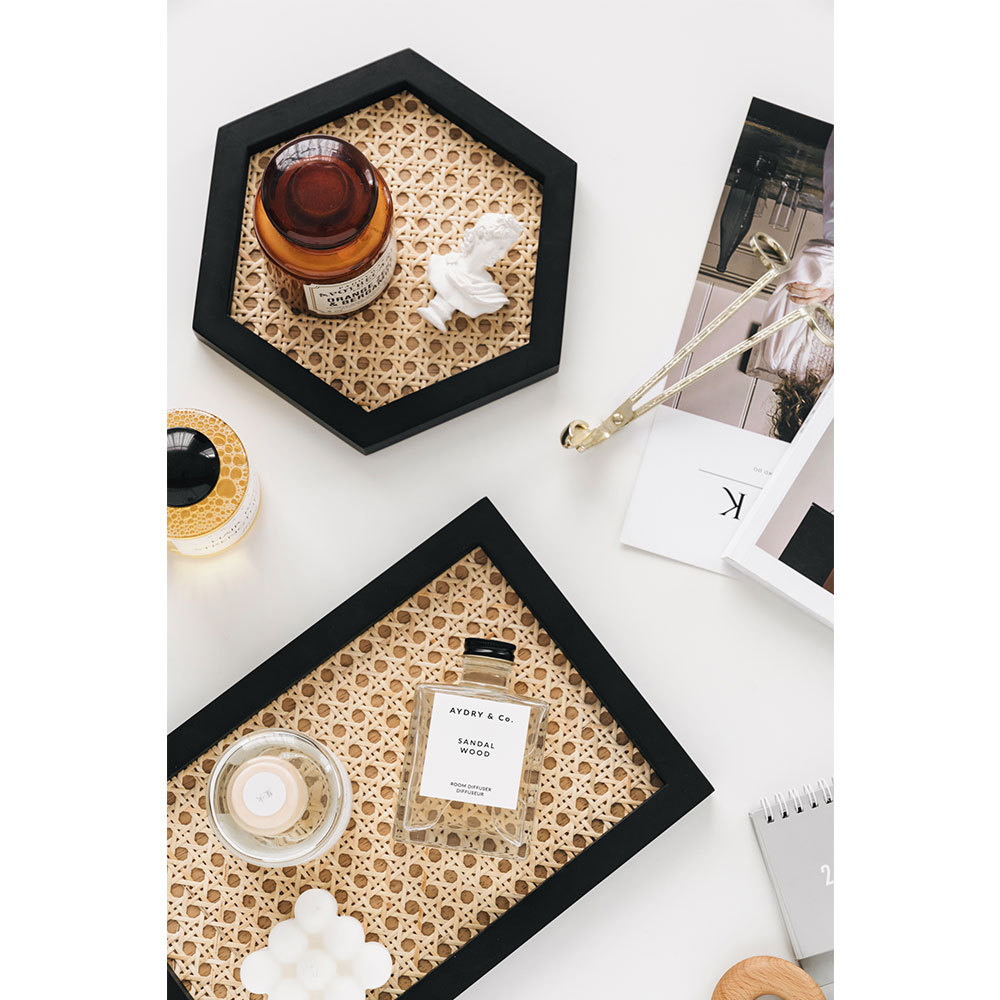 Simple Japanese - style wooden geometry storage plate