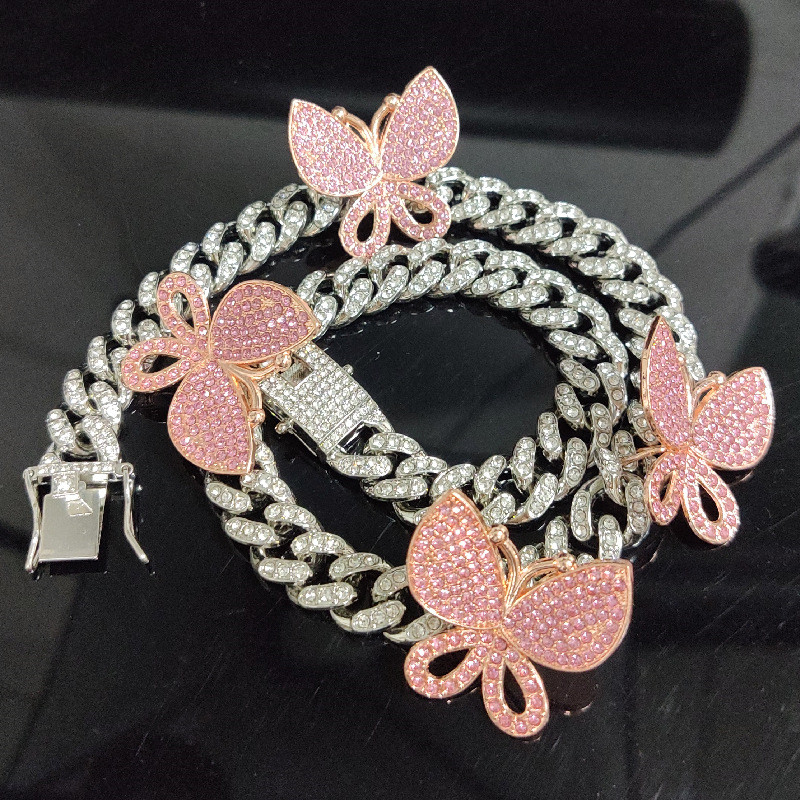 Cuba necklace with butterfly inlay