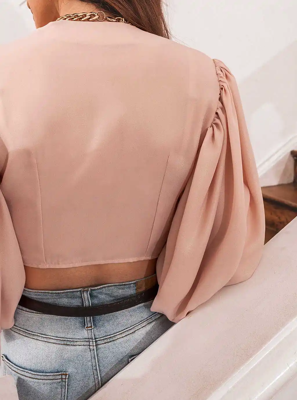Lantern sleeve shirt