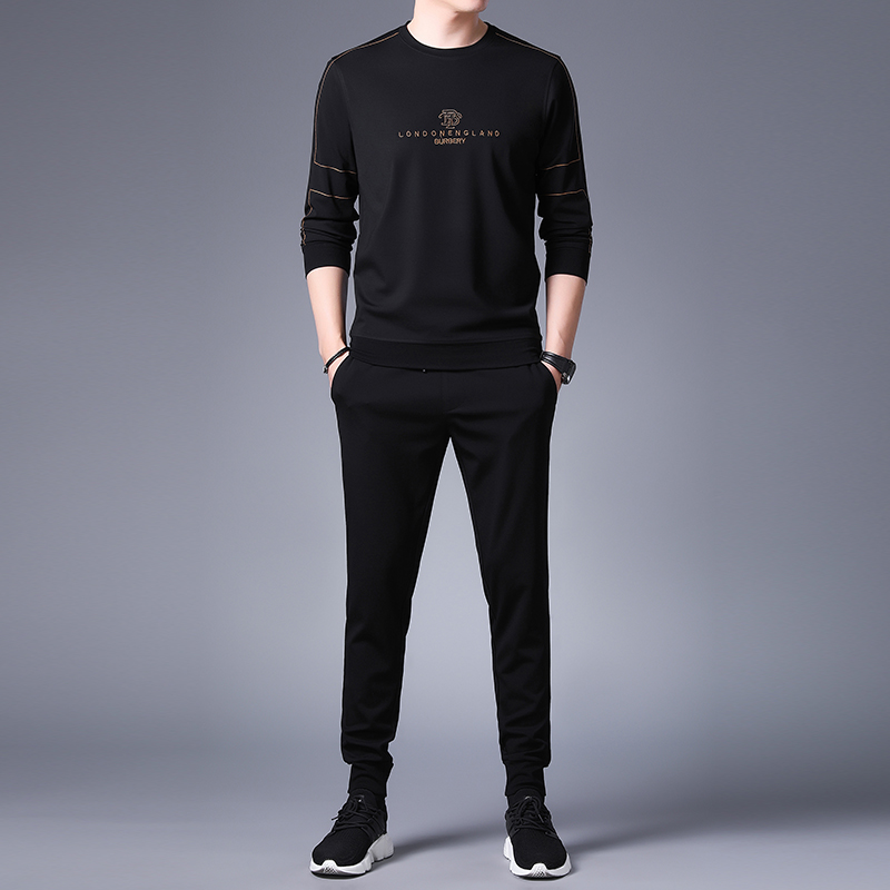 Title 8, Mens casual sweater suit