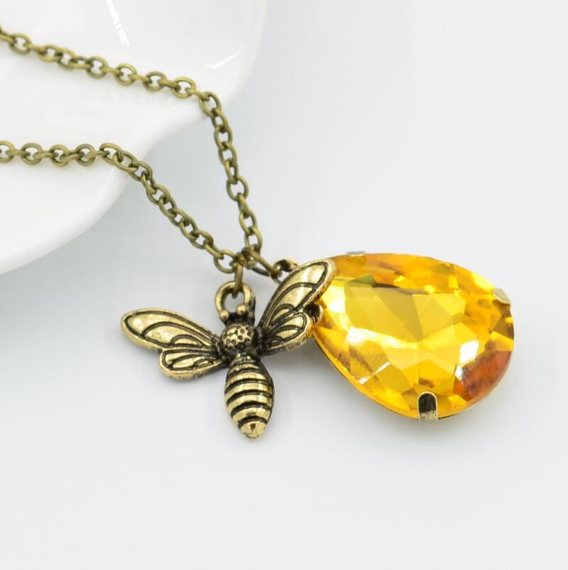 Little bee drop-shaped crystal clavicle chain