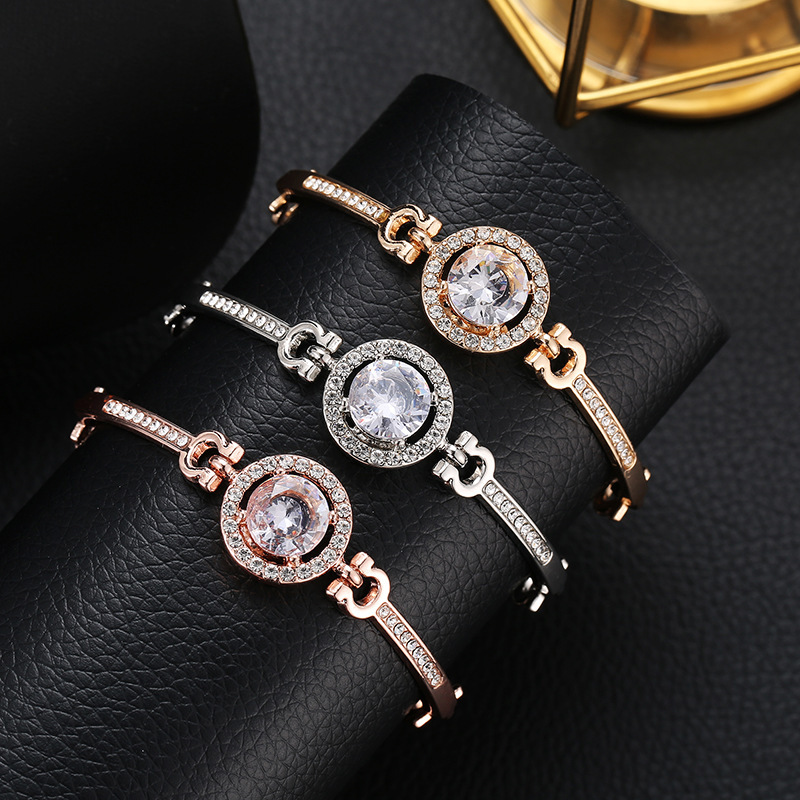 Ladies Fashion Rhinestone Bracelet