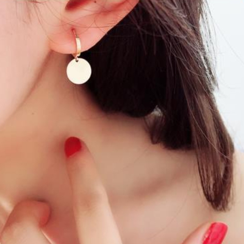 Fashion titanium steel ear buckle