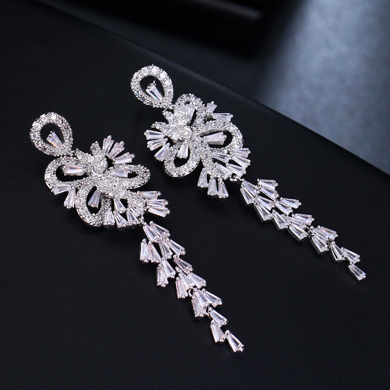 Long tassel flower earrings