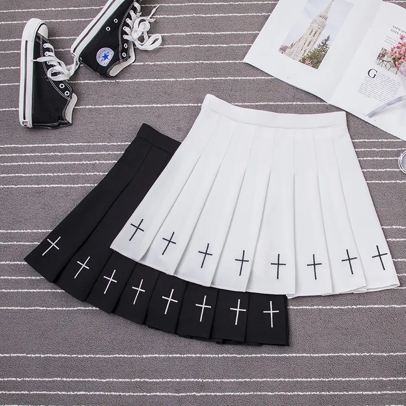 Pleated Skirt Embroidered
