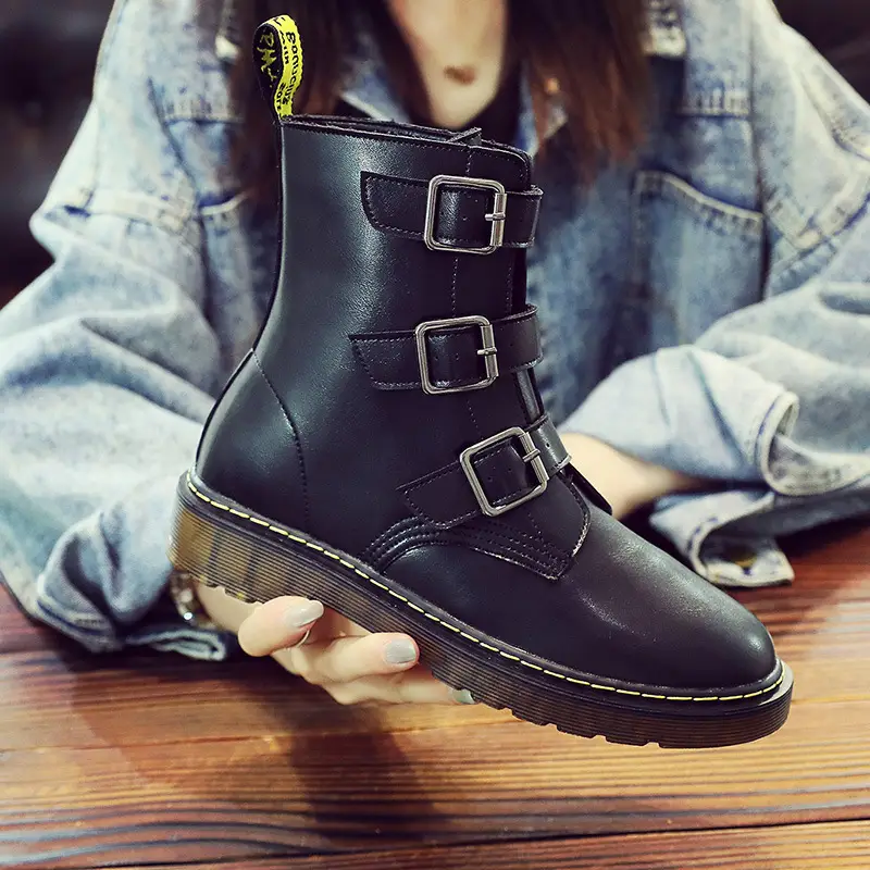 Short boots with thick heel and belt buckle
