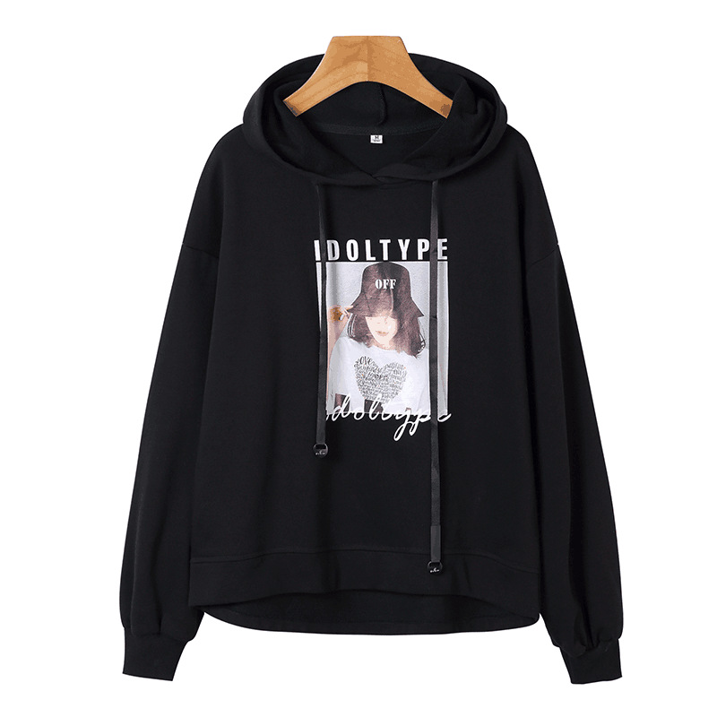 Title 2, Printed loose - fitting hoodie