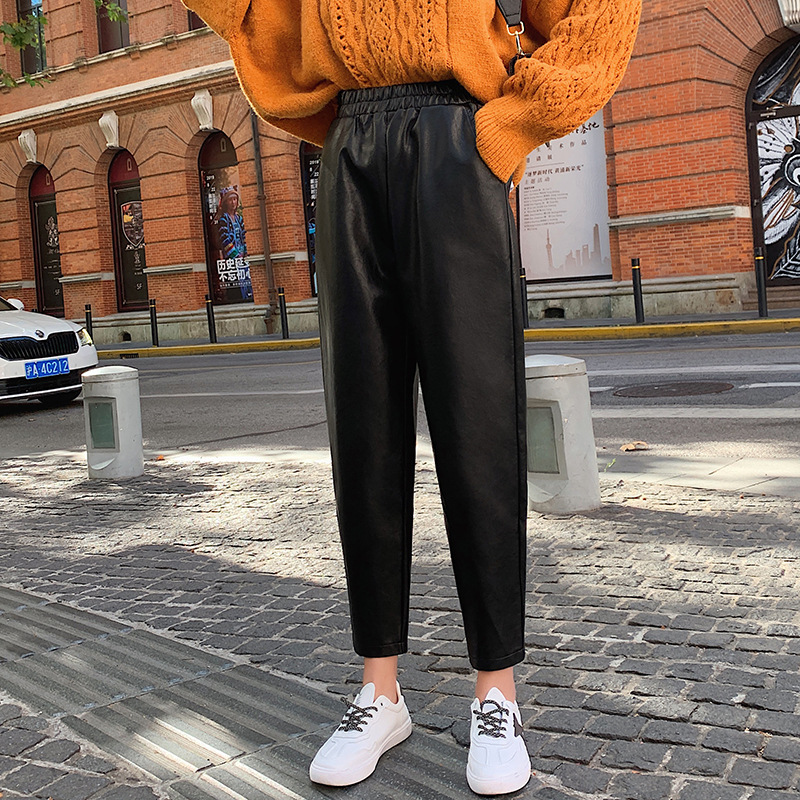 Loose small feet carrot pants