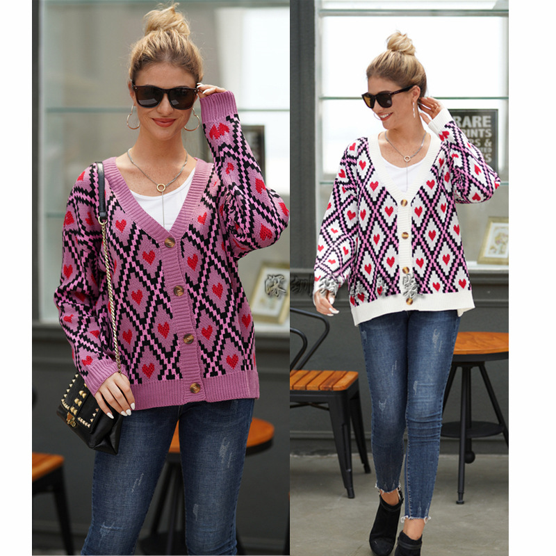 Heart-shaped geometric knitted cardigan