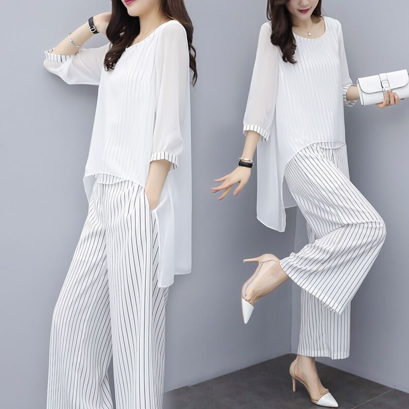 Two piece set of fashionable temperament