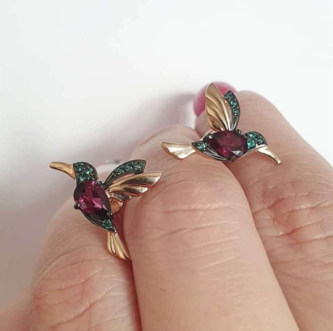 Bird inlaid zircon earrings