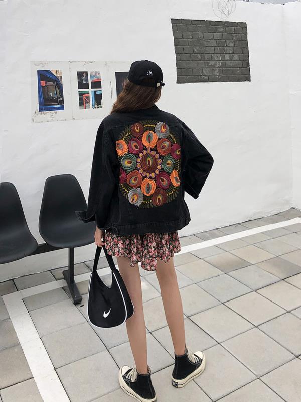 Embroidered vintage denim jacket