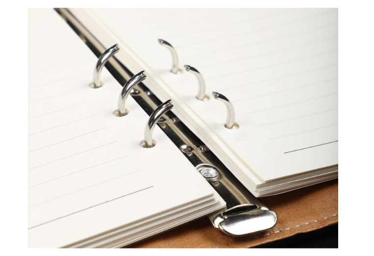 دفتر ملاحظات جلدي مقاس A5 مزود بمشبك بستة فتحات