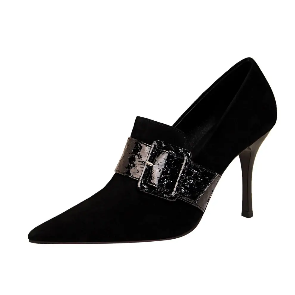 Snake pattern deep-mouth shoes with belt buckle