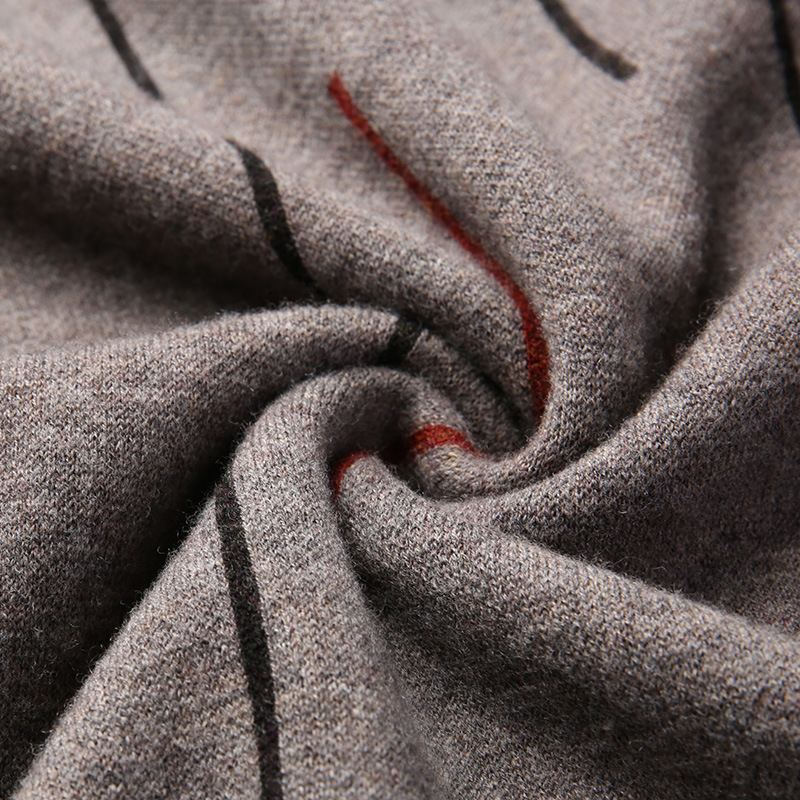 Round neck jacquard vertical strip pullover sweater