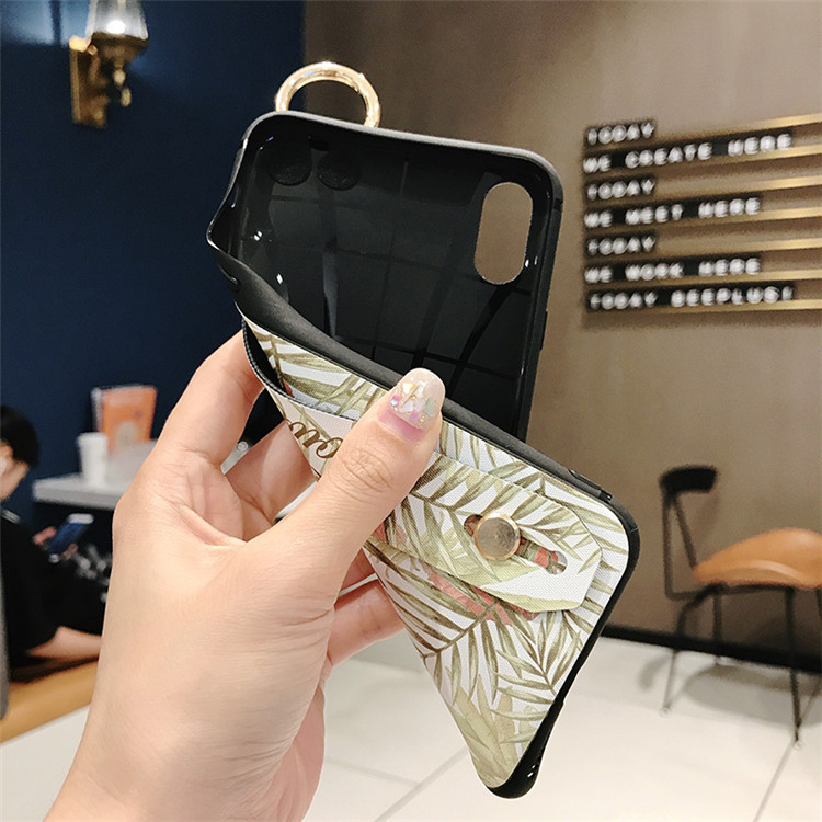 Wristband cartoon strawberry leopard phone case - Image 4