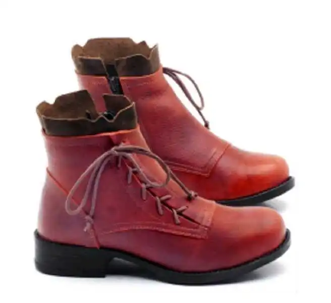 New low-heeled large size Martin boots - Red