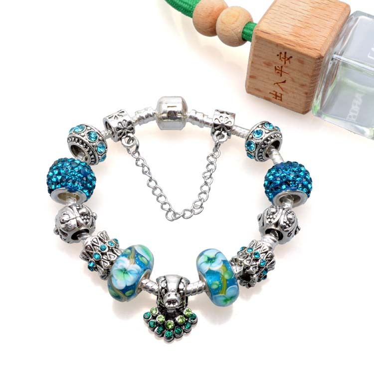 Exquisite ladies bracelet heart crown beaded jewelry — foto 6