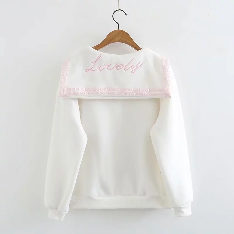 Title 5, Long-sleeved lace-up sweatshirt