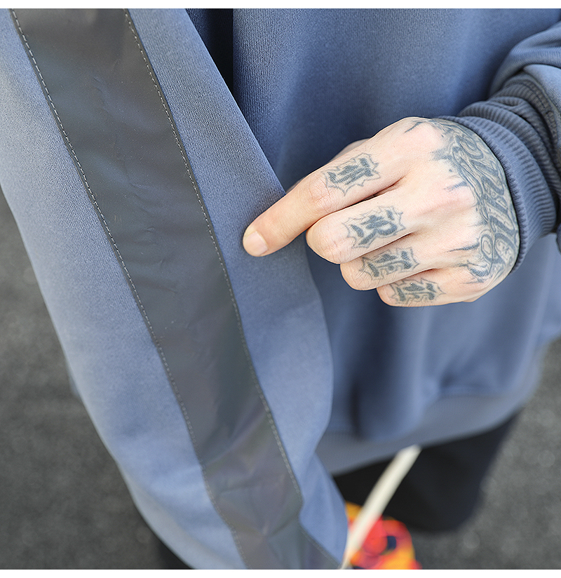 Falling shoulders solid color loose sweater