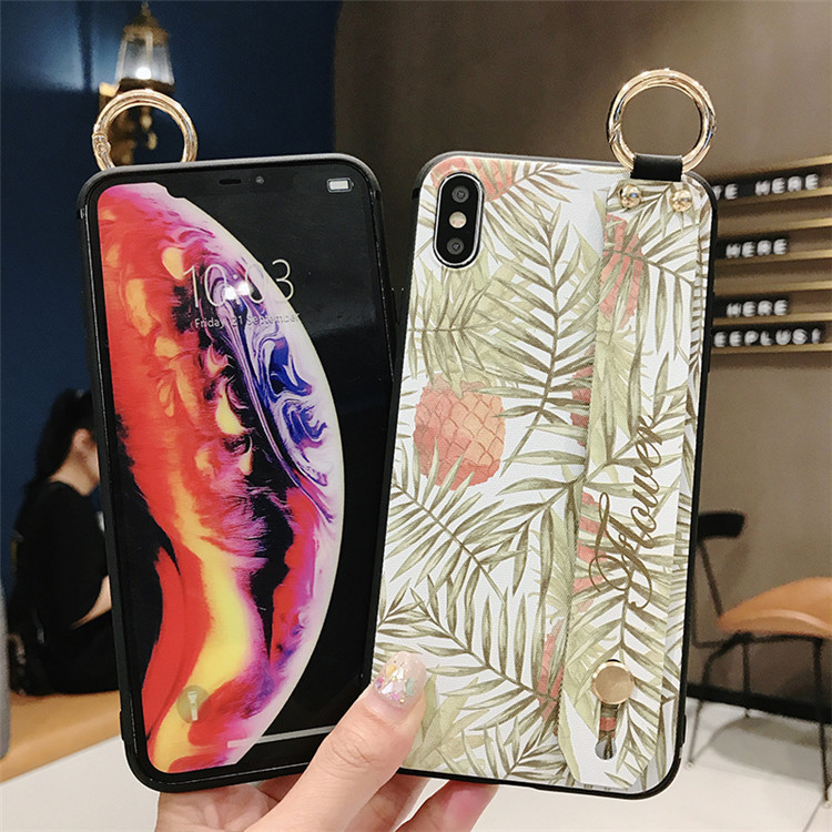 Wristband cartoon strawberry leopard phone case - Image 2