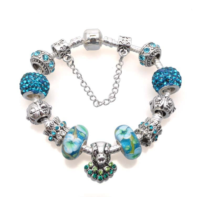 Exquisite ladies bracelet heart crown beaded jewelry — foto 3