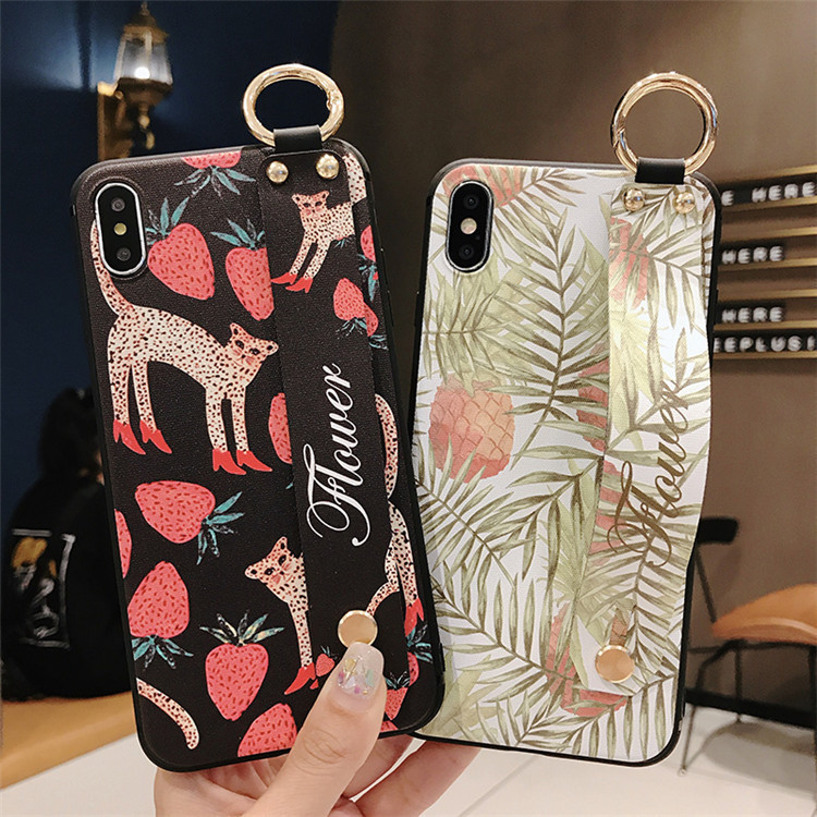 Wristband cartoon strawberry leopard phone case - Image 6