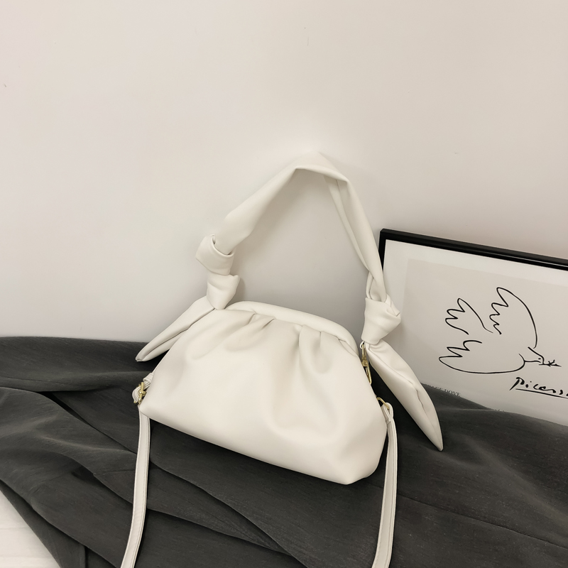 Hand pleated cloud bag shoulder bag