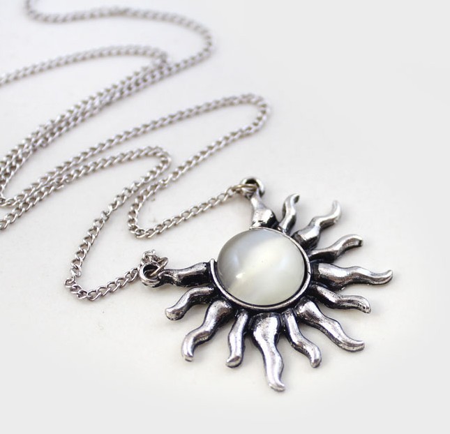 Retro Sun Moon Layered Necklace