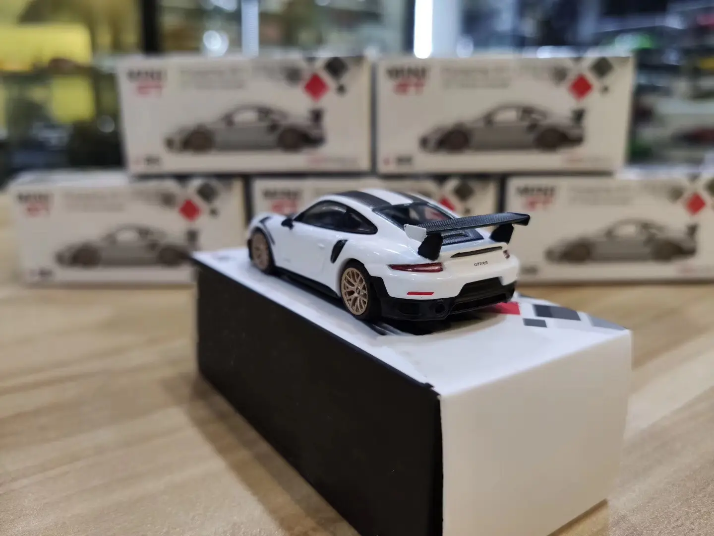 1:64 MINI GT 911 Turbo GT2 RS