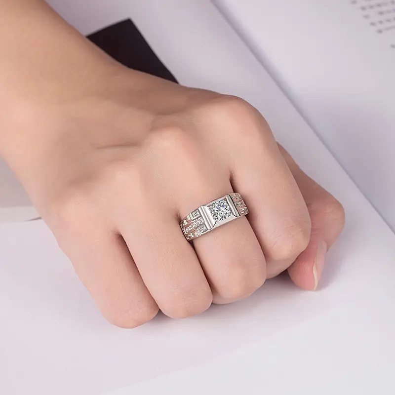 Simulation Proposal Moissanite Ring