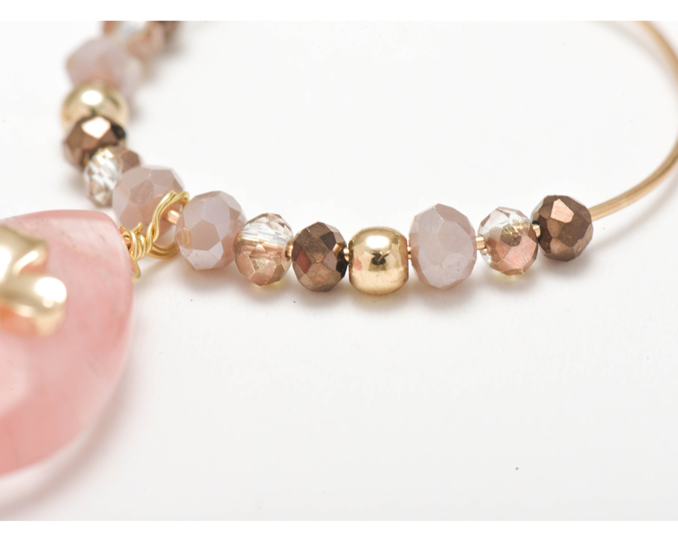 أقراط نسائية مزينة بحجر طبيعي وردي على شكل قطرة ماء