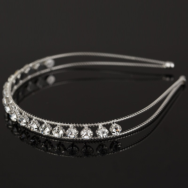 Sweet temperament diamond headband