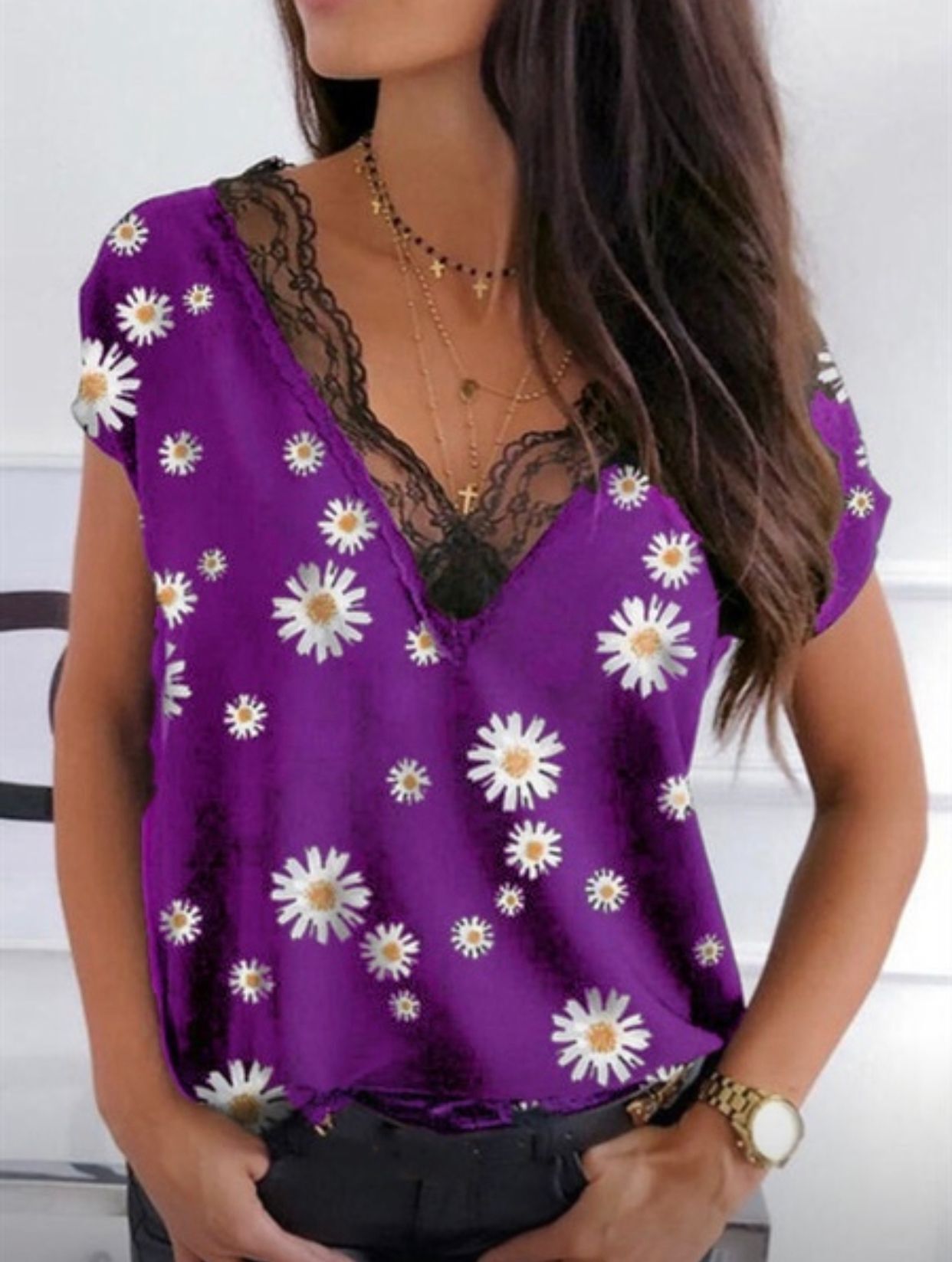 Lace V-neck Daisy Print Short Sleeves