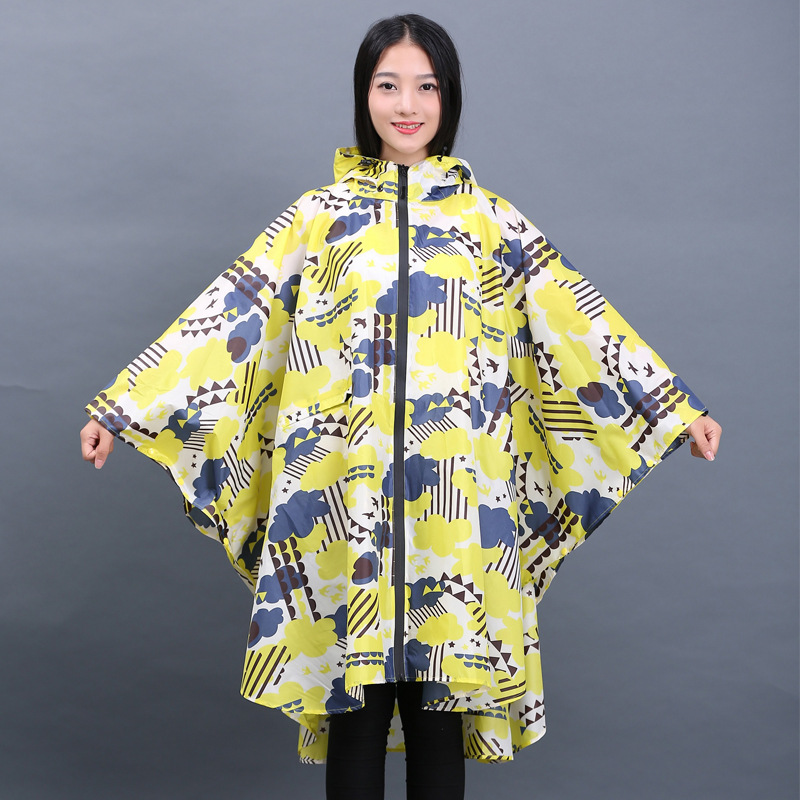 Title 4, Unisex Cape Raincoat Versatile rain protection ...