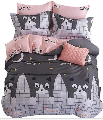 Title 1, Four sets of complete bedding products for rest...