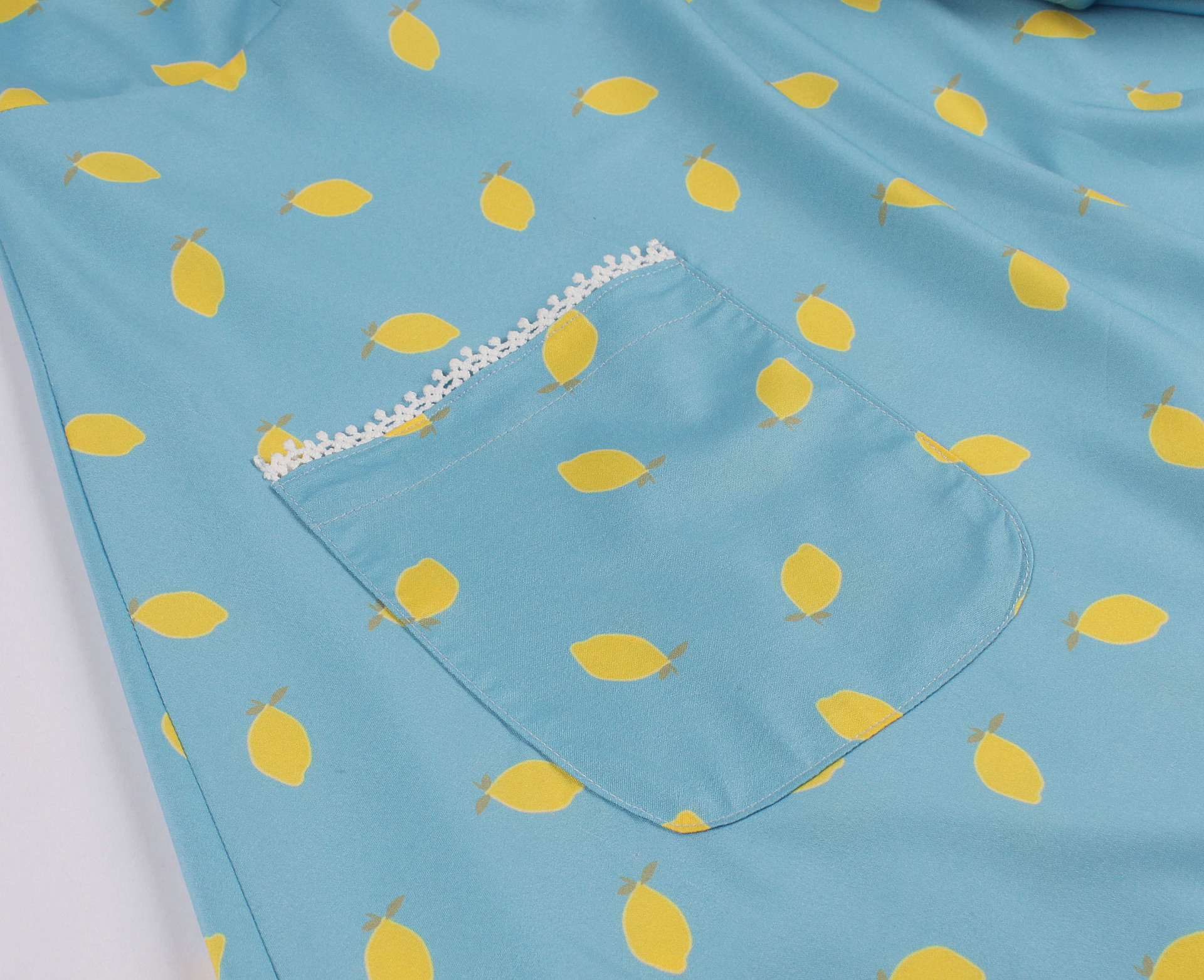 Spliced lace sleeveless dress