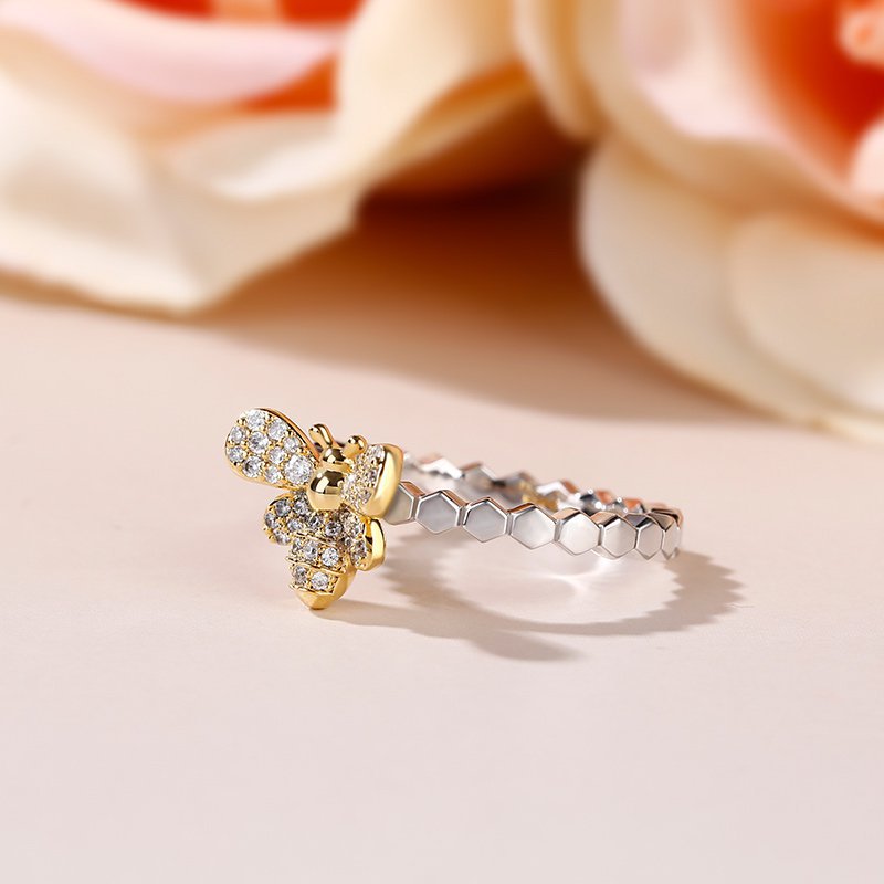 Diamond bee honeycomb ring
