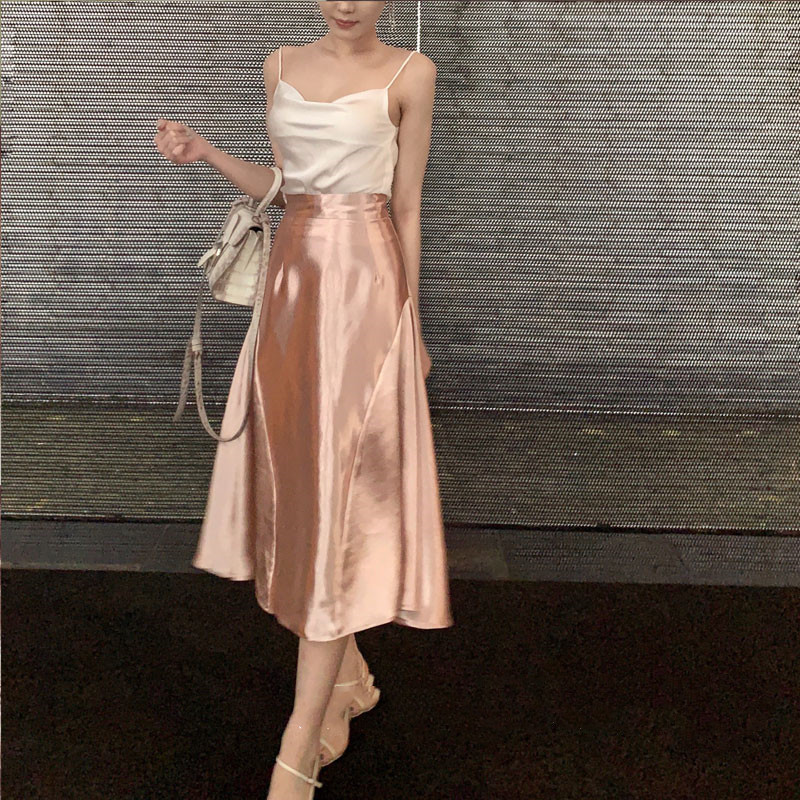 Sparkling irregular satin fishtail skirt