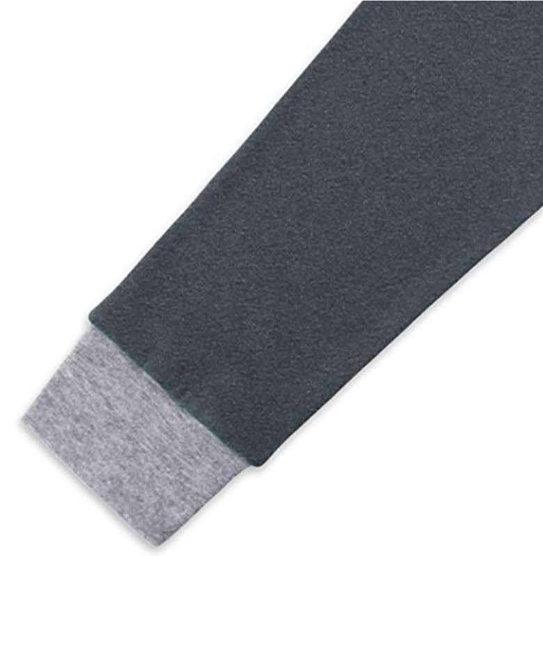 Long sleeves and full skirts