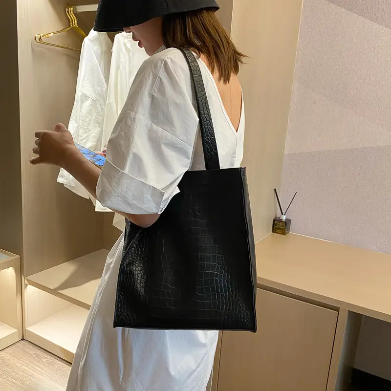 Vintage Style Crocodile Pattern Tote Bag