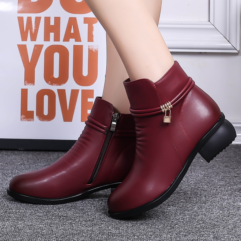 Plus velvet warm middle-aged women's boots